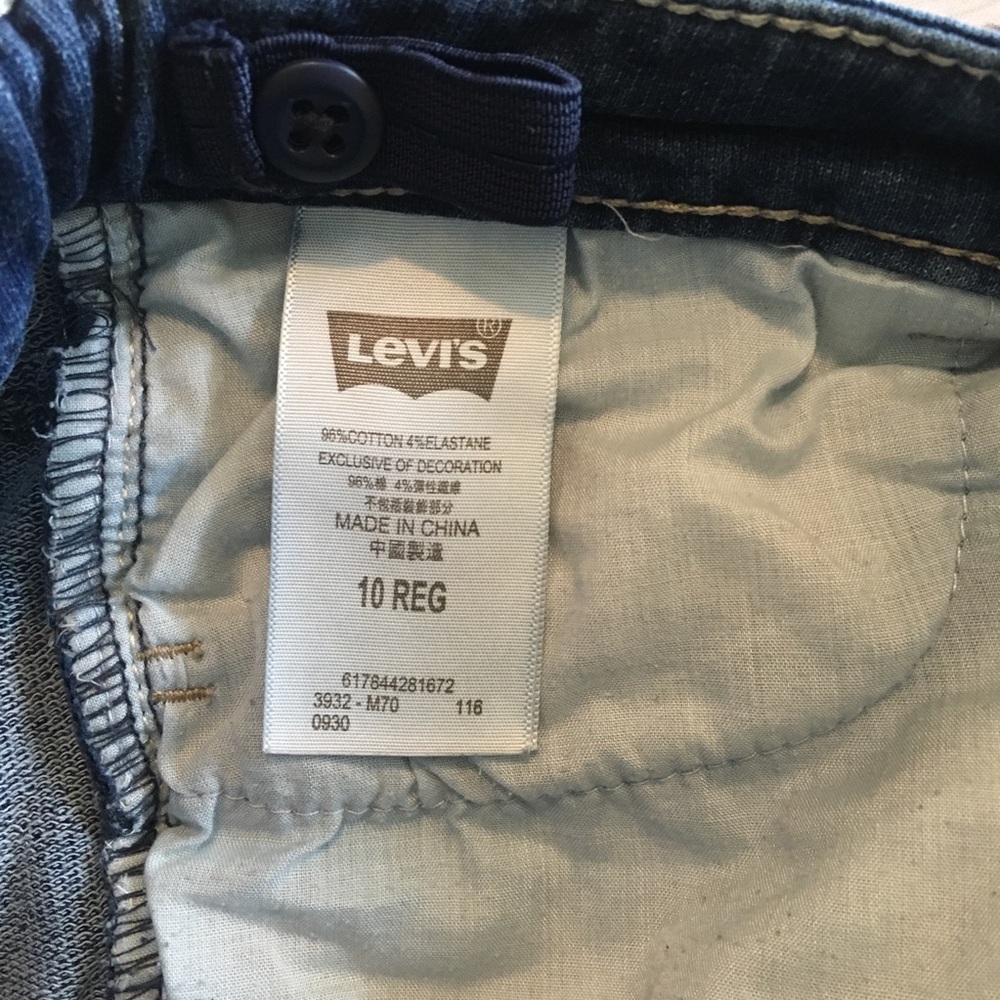 Polo top with Levi’s shorts - Picture 8 of 8